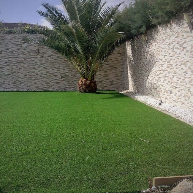 Instalación de césped artificial en Moraleja de Enmedio